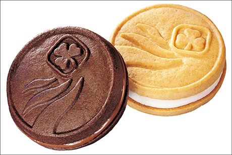 The Sweet Prairie History of Girl Guide Cookies Empire Cookies, Girl Guides Of Canada, Girl Guide Cookies, Brownies Girl Guides, Tart Pastry, Empire Cookie, Chibi Food, Miss Girl, Girl Guide