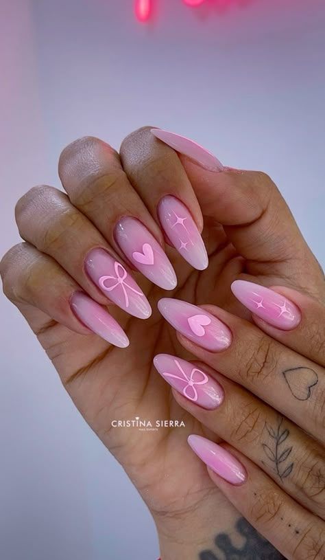 Nail Idea Coquette, Almond Pink Nails Design, Girly Pink Nails, Uñas Coquette, Cute Almond Nails, Rose Nail Art, Hello Nails, Square Nail Designs, Glamour Nails