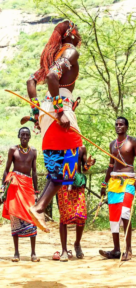 African Samburu Tribe They were able to preserve their ancient customs and traditions, the tribe leads a nomadic lifestyle. Their main occupation is animal husbandry. African aborigines cover the whole body with ochre, giving them a red hue. They adorn themselves with numerous beads, the pattern and color of which indicate their position in society. The standard of male beauty is considered to be various braids, and female – bald heads Nomadic Lifestyle, Animal Husbandry, The Tribe, Bald Heads, African Animals, Whole Body, Male Beauty, Kenya, Braids