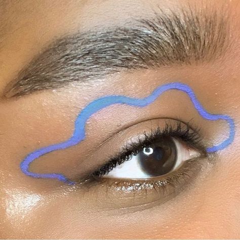 Somme Studio on Instagram: “Wavy 〰️ by @flex.mami #SOMMEmood” Flex Mami, Graphic Makeup, Graphic Eyeliner, Cool Makeup Looks, Creative Eye Makeup, Creative Makeup Looks, Eyeliner Looks, Eye Makeup Art, Beauty Ideas