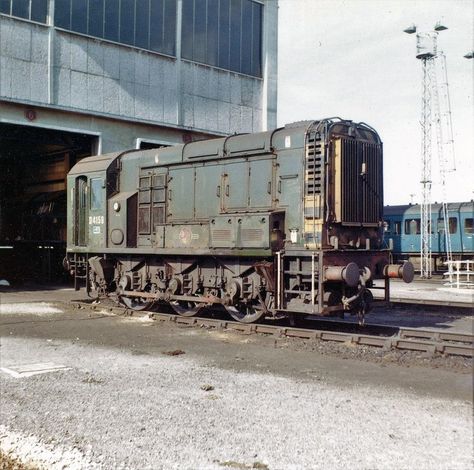 Related image Sci Fi Props, Abandoned Train, Train Truck, Train Art, Electric Train, Old Trains, British Rail, Trainspotting, Old Tractors