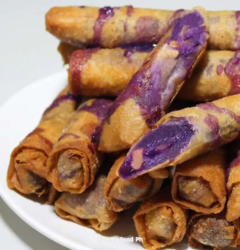 Ube Turon Halaya with Langka - Yummy Food Ph Ube Turon, Filipino Turon, Tuna Fried Rice, Turon Recipe, Silog Meals, Ube Recipes, Filipino Food Dessert, Filipino Recipe, Philippines Food