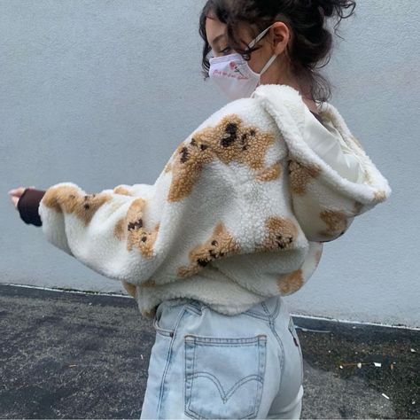 Jacket Aesthetic, Teddy Bear Hoodie, Teddy Bear Jacket, Bear Jacket, Bear Hoodie, Dope Fashion, Hoodie Outfit, Oversized Jacket, Comfy Fashion