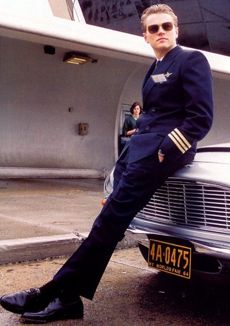 air Frank Abagnale, Leonard Dicaprio, Leonardo Dicaprio 90s, Young Leonardo Dicaprio, Martin Sheen, Leo Dicaprio, Marlon Brando, Great Films, Men In Uniform