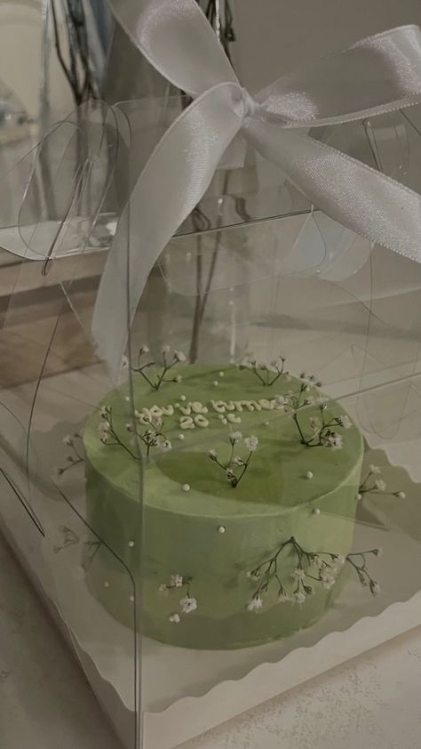 Gypsophila Cake, Yes Please, Lunch Box, Birthday Cake, Pasta, Cake, Birthday, Green, Quick Saves