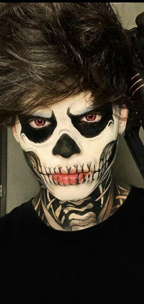 Guys Halloween Makeup, Guy Face, Teen Halloween, Soccer Socks, Fantasias Halloween, Halloween Disfraces, Male Face, Halloween Makeup, Face Paint