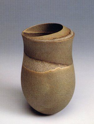 jennifer lee pottery - Google Search Jennifer Lee, Contemporary Pottery, Pottery Form, Pottery Workshop, Ceramic Techniques, Pinch Pots, Ceramic Pots, Pottery Designs, Ceramic Vessel