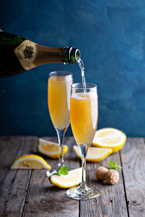 Mimosas Aesthetic, Mimosa Photo, Mimosa Aesthetic, Mimosa Photography, Mimosa Breakfast, Korbel Champagne, Mimosa Recipes, Mimosa Ingredients, Apple Cider Mimosa Recipe