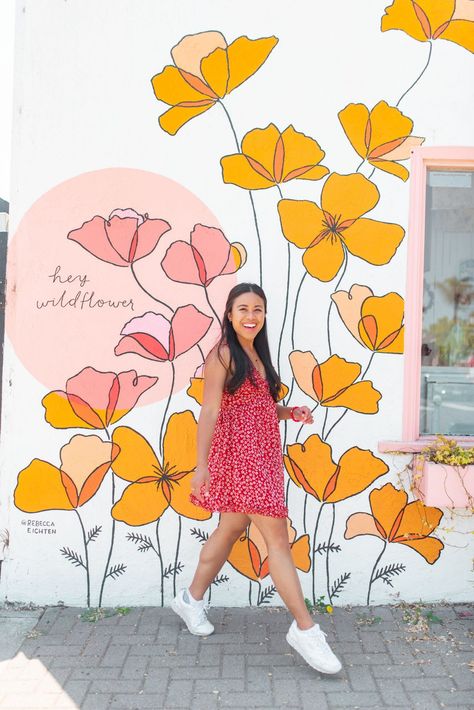 Pink San Diego photoshoot locations - Native Poppy flower shop San Diego - Karya Schanilec Photography - pink aesthetic San Diego, pink San Diego murals, colorful murals in San Diego, floral San Diego mural. Family Wall Mural Ideas, Floral Mural On Building, Wall Murals For Home, Classroom Murals Middle School, Bright Mural Wall, Funky Painted Walls Interiors, Boho Mural Wall, Cute Murals, Interactive Murals