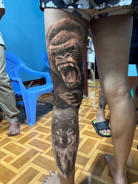 Bear Tattoo Designs, Gorillas Art, Bear Tattoo, Leg Tattoo, Sleeve Tattoo, King Kong, Inspirational Tattoos, Leg Tattoos, Neymar