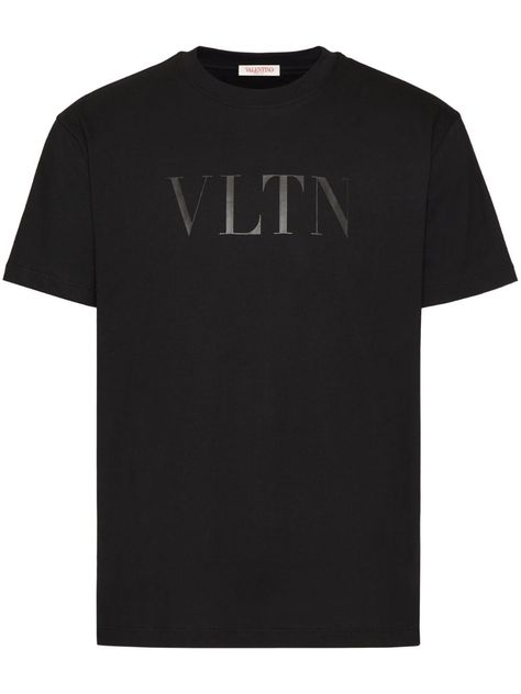 Shop or share your style of the product on ModeSens! Valentino Ready To Wear black cotton crew neck short sleeves logo print to the front straight hem The full look includes Valentino Garavani accessories. Valentino Ready To Wear, Valentino T Shirt, Valentino Shirt, Valentino Logo, Full Look, Men's Wear, Abandoned Places, Wearing Black, Casual T Shirts