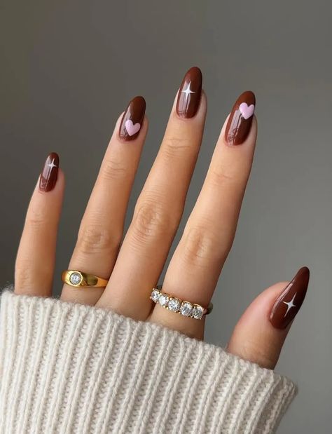 Looking for cute Valentine’s Day nails that you can recreate yourself? If so, you’ll love these trendy and simple nail ideas, just like this brown nail design with pink hearts! Brown Nails Design, Special Nails, February Nails, Square Nail Designs, Purple Nail Designs, Cute Nails For Fall, Almond Nail, Pink Nail Designs, Gradient Nails