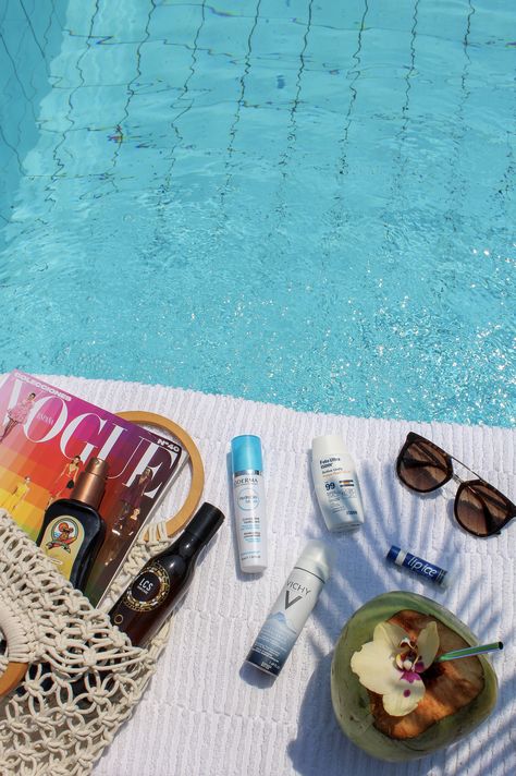 #flatlay #flatlaystyle #flatlaybeauty #swimming #coconut #flatlayapp #flatlayforever #flatlaytoday #flatlayphotography #vogue #vichy #bioderma #summer #sunnydays Product Flatlay, Luxury Flat, Brand Shoot, Luxury Flats, Flatlay Styling, Flat Lays, Flat Lay Photography, Summer Pictures, Shoot Ideas