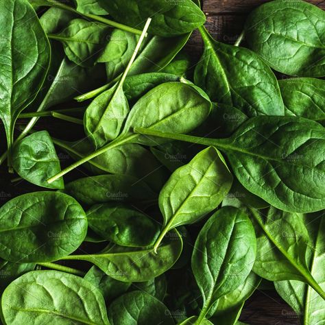 Baby spinach leaf as a background by The baking man on @creativemarket Prediabetic Recipes, Healthiest Vegetables, Growing Spinach, Root Veggies, Healing Foods, Spinach Recipes, Healthy Veggies, Roasted Asparagus, Spinach Leaves