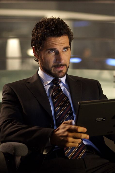 Eureka Tv Series, Ed Quinn, Actors Male, Hollywood Actor, Man Photo, Actor Model, Most Beautiful Man, Good Looking Men, Male Face