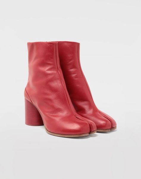 Accessories 2022, Shoes Png, Tabi Boots, 2024 Wishlist, Tabi Shoes, Maison Margiela Tabi, Margiela Tabi, Designer Shoe, Red Boots