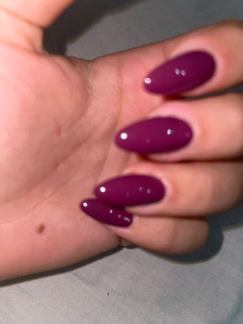 Dark Nail Colors Almond Shape, Almond Acrylic Nails Colors, Almond Nails Magenta, Dark Purple Round Nails, Solid Almond Nail Colors, Dark Purple Pink Nails, Nails Solid Color With Design, Plum Pink Nails, Dark Pink Purple Nails