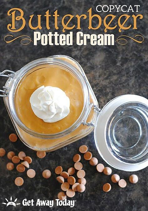 Butterbeer Potted Cream Copycat Recipe. Who doesn't love all things Harry Potter?! Get Away Today sells Universal Studios discount tickets, and also shares copycat recipes you'll love! Check out this Butterbeer recipe in today's article. Potted Cream Recipe, Butterbeer Pudding, Literary Recipes, Harry Potter Themed Food, Butter Beer Recipe Harry Potter, Harry Potter Butterbeer, Harry Potter Snacks, Harry Potter Butter Beer, Butterbeer Recipe