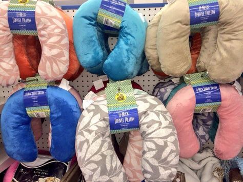 Neck pillows Neck Pillow Travel Long Flights, Best Travel Neck Pillow, Best Neck Pillow For Flying, Best Neck Pillows For Travel, Travel Pillow Hack, Travel Neck Pillow, Pillow Hacks, Best Neck Pillow, Long Flight Tips