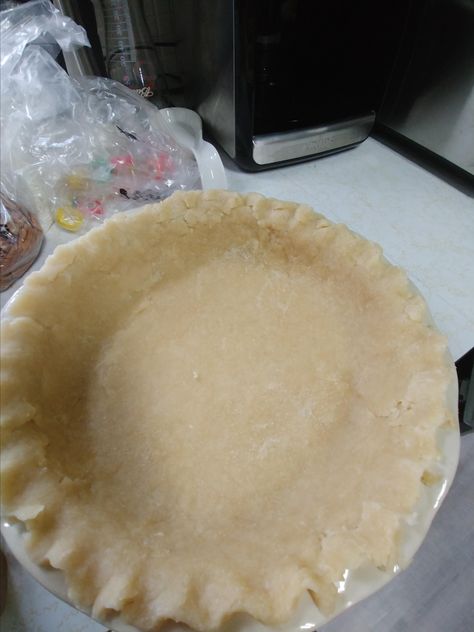 Pie Crust Recipe Using Oil, Old Fashioned Pie Crust, Old Fashioned Pie Crust Recipe, Pumpkin Chiffon Pie, Oil Pie Crust, Yummy Things To Bake, Pie Crust Uses, Flaky Pie Crust Recipe, Pie Crust Recipe Easy