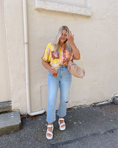 Teva Platform Sandals Outfit, White Teva, Cool Teacher Outfits, Teva Sandals Outfit, Teva Platform, Platform Sandals Outfit, Bre Sheppard, Hot Weather Outfits, Tea Lemonade