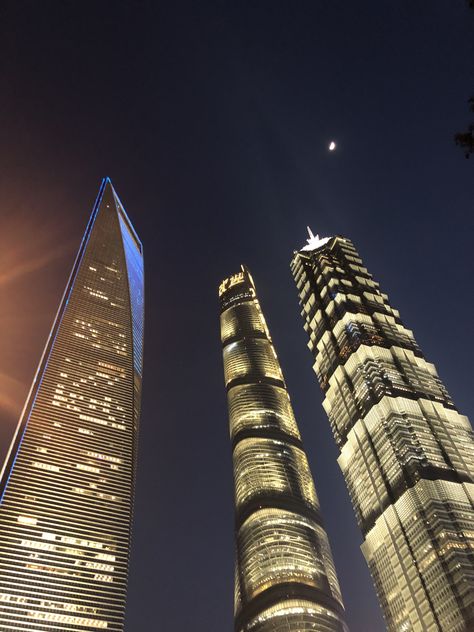 Night at Lujiazui district, Shanghai. #shanghai #china #high-rise Shanghai At Night, Shanghai Night, Moon Girl, Night Pictures, Shanghai China, City Aesthetic, Night Time, Shanghai, Art Museum