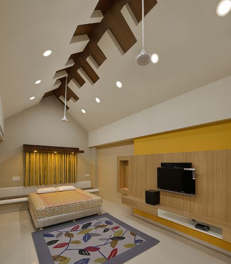 In a city starved of green spaces, this penthouse in Thane, Maharashtra, boasts of expansive 10,000 sq ft terrace garden surrounding just 5,000 sq ft of actual livable space… Check it out and leave us your feedback. http://inditerrain.indiaartndesign.com/2014/06/garden-glory_13.html Coffin Nails Black, Sloping Ceiling, Interior Reference, Sustainability Design, Villa Ideas, Small House Design Architecture, Ceilings Design, Sloped Roof, Sloping Roof