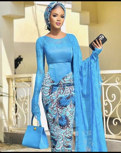 Owanbe Styles, Indian Hat, Islamic Fashion Dresses, Ankara Dress Designs, African Fabric Dress, Classy Gowns, African Print Dress Ankara, Chic Dress Classy, African Print Clothing