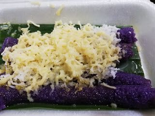 Filipino Noche Buena Food, Street Foods Philippines, Filipino Christmas Recipes, Putobumbong Recipe, Pinoy Street Foods Philippines, Street Foods Philippines Aesthetic, Bibingka Recipe, Crispy Pata, Salted Egg