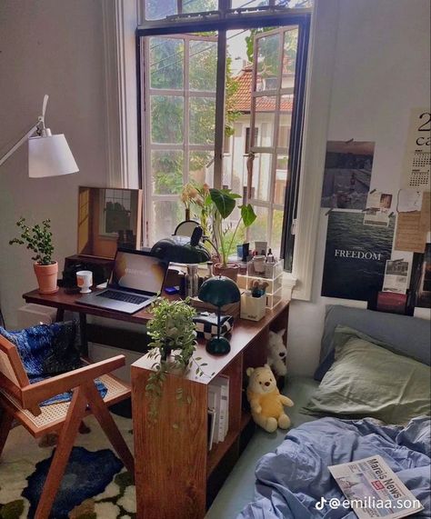 Academic Apartment, Bedroom Decoration Ideas, Chemical Substances, Lights Decor, Room Redesign, Cozy Room Decor, Cozy Style, Dream Room Inspiration, Room Makeover Bedroom