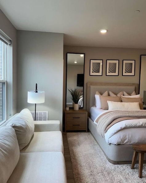 Grey Bedroom Aesthetic, Couch In Bedroom, Bed In Middle Of Room, Modern Townhouse Interior, Coziest Bedroom, Bed Dressing, Girl Apartment Decor, Townhouse Interior, Bedroom Couch