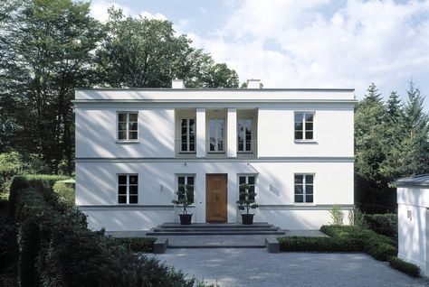 Neoclassic Architecture, Architecture Movement, Berlin Style, Classic Facade, Architecture Facade, House Facade, Classic House Design, Neoclassical Architecture, House Outside Design