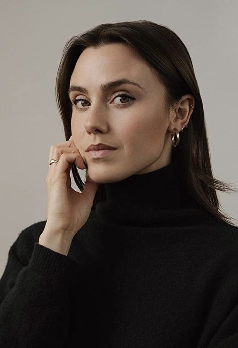 Acotar Cast, January Andrews, Poppy Drayton, Female Faces, Face Claims, Woman Face, Poppies, Shells, Wattpad