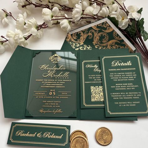 A beautiful gold printed wedding invitation on an acrylic invitation. Green envelope, pocket and Belly Band with 2mm thick non bendable acrylic invitation You can complete your invitation with a gold printed rsvp card on Dark green paper. A design where acrylic wedding invitation meets gold and dark green pockets. This invitation set includes: * 1: Invitation - Dark green Tri-fold Pocket invitation with Acrylic Invitation in Middle with Corners [5" x 7"]  * 1: Envelope - Dark green Envelope with Gold liner  * 1: Belly Band - A Belly Band in the middle of pocket with Bride & Groom Name I  * 1: Response Card - Size [5" x 3 1/4"]  * 1: Response Card Envelope - Size [5 1/4" x 3 1/2"] with return address printing (If you want any quantity changes of add one cards or want to add any other add on Dark Green Theme Wedding, Green And Silver Wedding Theme, Green Black Wedding, Dark Green Wedding Stationery, Black And Emerald Green Wedding, Forest Green Wedding Theme, Wedding Invitations Hunter Green, Dark Green And Gold Wedding Invitations, Forest Green And Gold Wedding Invitations