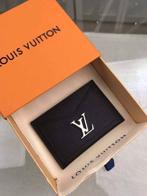 Louis Vuitton | Lockme card holder - M68556 - 11.0 x 7.5 x 0.5cm Gucci Tracksuit, Louis Vuitton Lockme, Lv Multi Pochette, Dior Shirt, Louis Vuitton Artsy Mm, Black Louis Vuitton, Inside My Bag, Louis Vuitton Shirt, Chanel Shirt