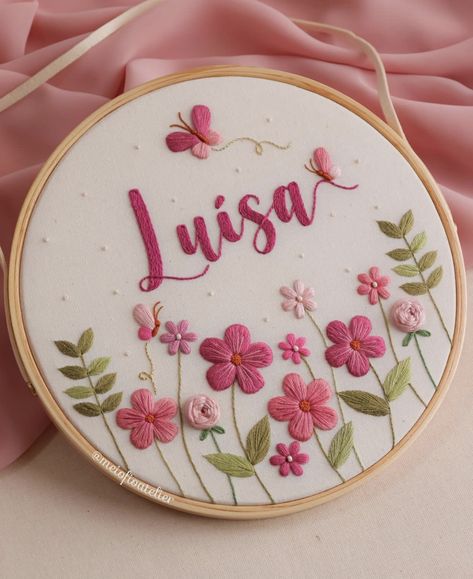 Diy Embroidery Art, Sulaman Pita, Embroidery Hoop Art Diy, Embroidery Stitches Beginner, Basic Hand Embroidery Stitches, Embroidery Hoop Crafts, Hand Embroidery Patterns Free, Hand Embroidery Patterns Flowers, Diy Embroidery Patterns