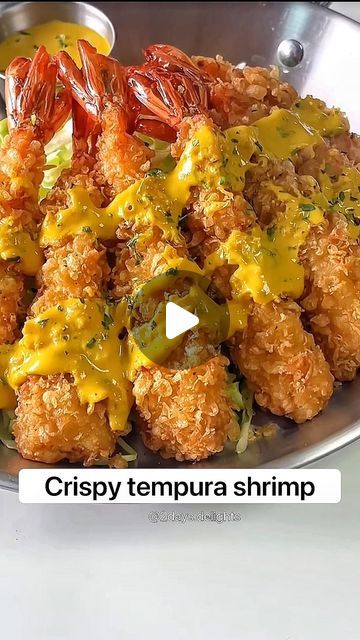 2day’s Delights on Instagram: "(Open for recipe)  Crispy Shrimp Tempura 🍤  • 7-8 prawns   Wet Batter: • 50g cake flour • 1 egg yolk • 85g ice water  Oil temp: 180 degrees C  #prawns #shrimp #tempura #shrimptempura #friedshrimp #seafood #japan #japanesefood #deepfried #deepfry #calories #recipe #easyrecipes #cooking #cookingvideo #tutorial #crispy #sushi #mustard #crunchy #새우튀김 #海老天ぷら" Tempura Prawn Sushi, Crispy Prawns Recipe, Shrimp Tempura Recipe, Wet Batter, Tempura Shrimp, Tempura Prawns, Tempura Recipe, Prawns Recipe, Shell Fish