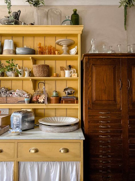 I’m Just Mad About Saffron – Hashtag Slow Yellow Country Kitchens, Chalk Paint Kitchen, Kitchen Revamp, Country Cottage Kitchen, Kitchen Dresser, English Kitchens, Oak Panels, Country Kitchen Decor, Dark Wax