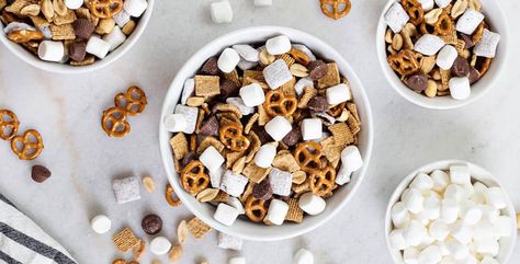 S’mores Snack Mix | Campfire Marshmallows Smores Snacks, Mini Peanut Butter Cups, Campfire Marshmallows, Trail Mix Recipes, Homemade Buttermilk, Snack Mix Recipes, Puppy Chow, Chex Mix, S'mores