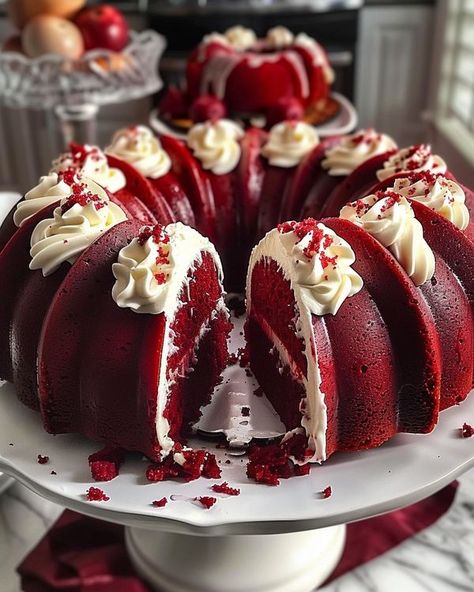 Cheesecake Bundt Cake, Red Velvet Bundt, Red Velvet Bundt Cake, Easy Bundt Cake Recipes, Easy Bundt Cake, Red Velvet Recipes, Velvet Cake Recipes, Velvet Cheesecake, Bundt Cake Recipe