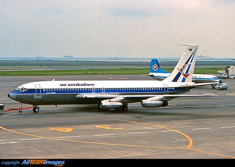 Boeing 720, Boeing Planes, Haneda Airport, Boeing 707, Jet Engine, Aircraft Pictures, Aviation History, American Airlines, Zimbabwe