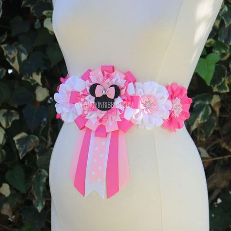 Mother To Be Sash Diy, Flower Belt For Baby Shower, Maternity Corsage Belt, Rose Babyshower Sash, Fresh Flower Maternity Sash, Baby Shower Sash, Bow Baby Shower, Maternity Sash, Fiesta Baby Shower