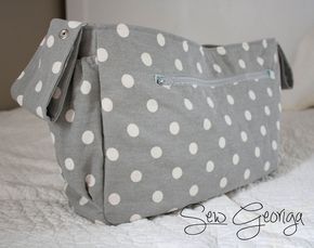 One of our most popular posts lately has been the Stroller-Friendly Diaper Bag  tutorial. You guys have been loving it for the same reasons ... Nappy Bags, Bag Tutorials, Reversible Bag, Stroller Bag, Bag Pattern Free, Tote Bags Sewing, Baby Sewing Patterns, Bag Tutorial, Diaper Bag Backpack