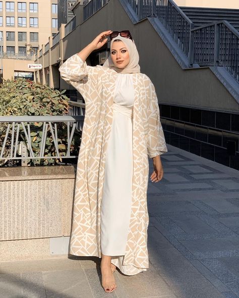 Hejab Dresses 2023, Abaya Trends 2024, Islamic Dress For Women, Muslim Long Dress, Islamic Fashion Dresses, Wedding Evening Gown, Hijab Fashion Summer, Modest Casual Outfits, Abaya Design