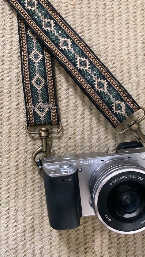 Vintage Camera Strap, Arab Culture, Tablet Weaving, Creation Couture, Camera Strap, Vintage Cameras, Vintage Camera, Aesthetic Photography, Things To Buy