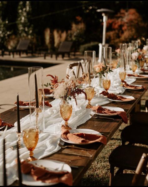 Fall Dinner Table Decor, Asheville Fall, Table Place Setting Ideas, Wedding Open House, Fall Wedding Table Decor, Fall Boho Wedding, Dinner 2023, 21 Dinner, Portugal Wine