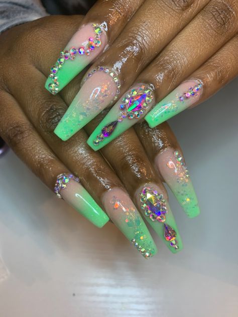 Birthday Nails, Bling Nails, Green Nails, Acrylic Nail Designs, Acrylic Nails, Hair Makeup, Nail Designs, Nail Art, Nails