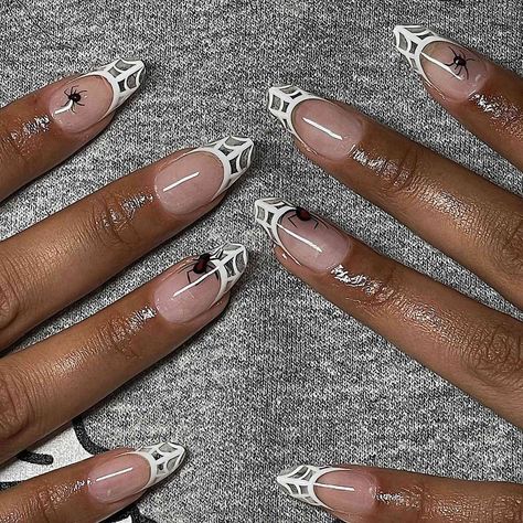 Spider Web Nail Art, Web Nail Art, White Nail Polish, Acrylic Nails Coffin Pink, Black Nail Designs, Halloween Nail Designs, Halloween Nail, Halloween Nail Art, Birthday Nails