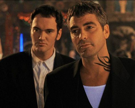 Quentin Tarantino, George Clooney in "From Dusk Till Dawn" (Robert Rodriguez, 1996) Dusk Till Dawn Costume, Horror Movies On Netflix, Kung Fury, Quentin Tarantino Movies, From Dusk Till Dawn, Mafia Gangster, Danny Glover, Best Horror Movies, Liam Neeson