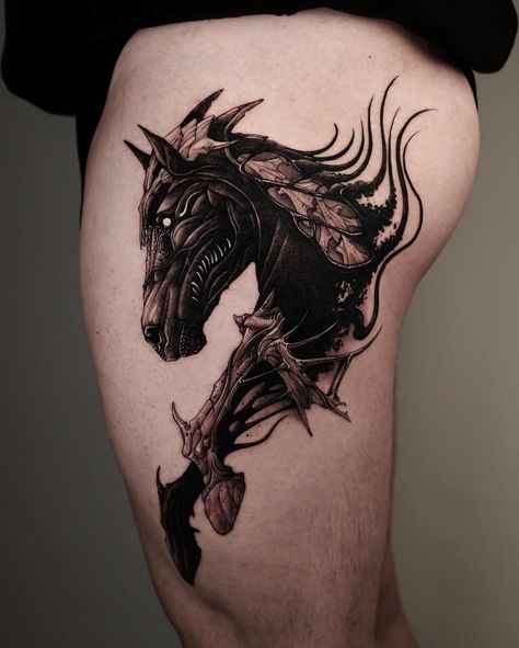 Horse Tattoo Traditional, Mermaid Sleeve Tattoos, Thigh Tattoo Ideas, Butterfly Thigh Tattoo, Pegasus Tattoo, Black Dragon Tattoo, Tattoo On Thigh, Horse Tattoo Design, Horse Skull